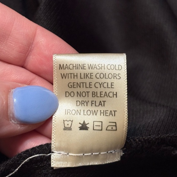 Max Studio Black Top with white thread trim & Wide Leg Trousers Set 2X MSRP $198 - Picture 5 of 16